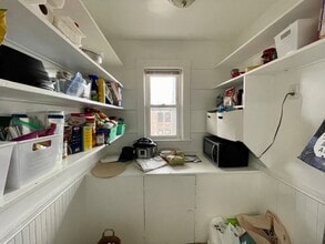 162 Kelton St, Unit 1 in Boston, MA - Foto de edificio - Building Photo