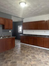 2989 E 61st St in Cleveland, OH - Building Photo - Building Photo