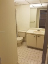18965 NW 62nd Ave-Unit -202 in Hialeah, FL - Building Photo - Building Photo
