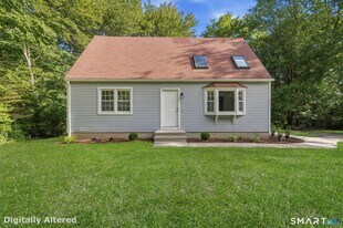210 Springbrook Rd in Old Saybrook, CT - Building Photo