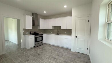 1321 Denver Ave in Fort Worth, TX - Building Photo - Building Photo