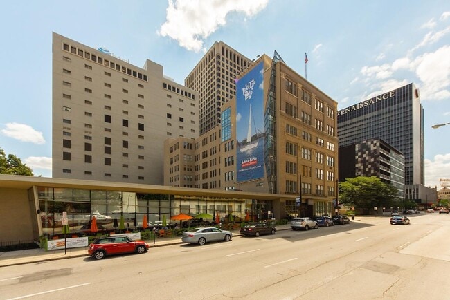 property at 110 N 3rd St