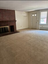54 Mountain Rd in Princeton, MA - Building Photo - Building Photo