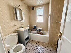 112 College Ave, Unit U1 in Medford, MA - Building Photo