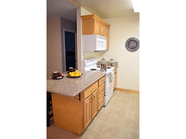 401 Piccadilly Pl, Unit #12 in San Bruno, CA - Building Photo - Building Photo