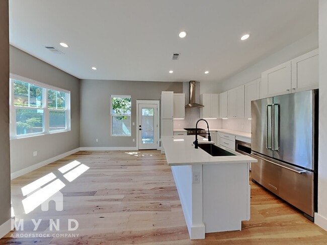 5204 Huisache St in Austin, TX - Building Photo - Building Photo