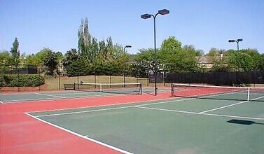 9420 Meadowmont View Dr in Charlotte, NC - Building Photo - Building Photo