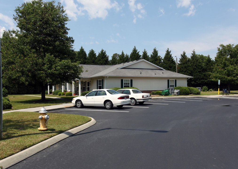 Woodfield II Apartments in Fairmont, NC - Building Photo