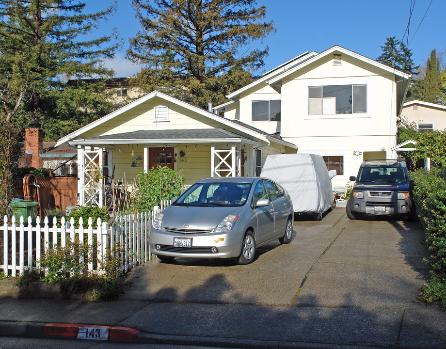 143 Park St in San Rafael, CA - Foto de edificio