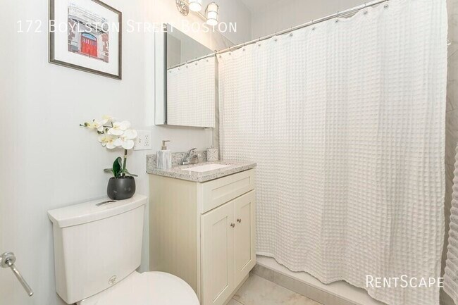 172 Boylston St in Boston, MA - Building Photo - Building Photo