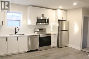 155 Prospect St N in Hamilton, ON - Building Photo