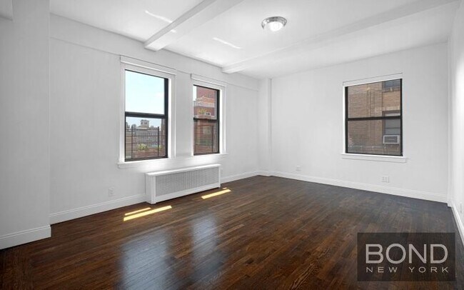 property at 12 East 86th St