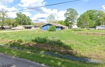 4777 Walea Dr in Orange, TX - Building Photo - Building Photo