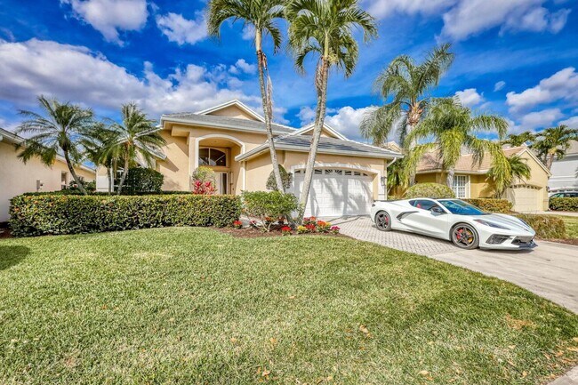 8300 Bob-O-Link Dr in West Palm Beach, FL - Building Photo - Building Photo