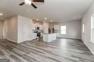 160 Avondale Blvd SE in Conyers, GA - Foto de edificio - Building Photo