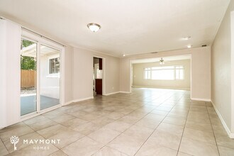 1976 Drew Plaza in Clearwater, FL - Building Photo - Building Photo