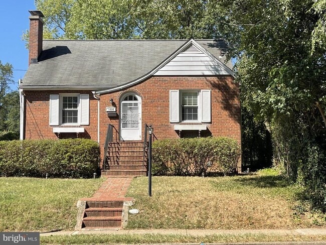 property at 1526 N Utah St