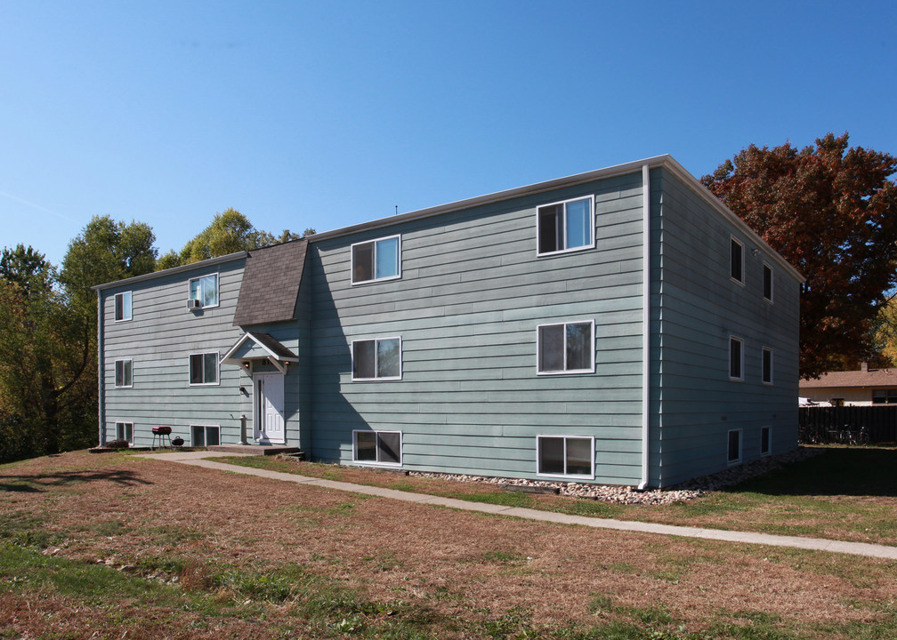 South Wasson Apartments in River Falls, WI - Building Photo