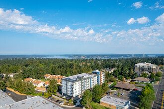 The Larson in University Place, WA - Foto de edificio - Building Photo