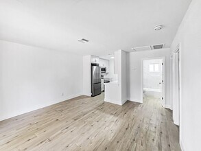 518 12th St W in Palmetto, FL - Building Photo - Building Photo