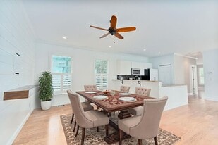 4331 Holmes Ave in North Charleston, SC - Building Photo