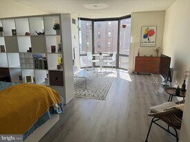 2018 Walnut St in Philadelphia, PA - Building Photo