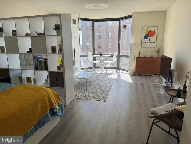 property at 2018 Walnut St