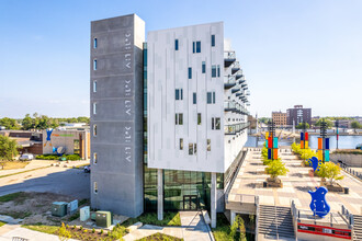 Art Bloc in Waterloo, IA - Foto de edificio - Building Photo