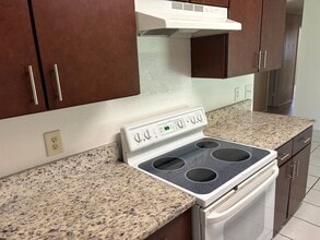 4548 Chateau Rd in Orlando, FL - Building Photo - Building Photo