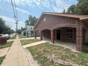 1916 Grainger St in Fort Worth, TX - Building Photo - Building Photo
