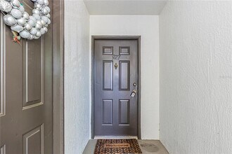 13917 Fairway Island Dr in Orlando, FL - Building Photo - Building Photo