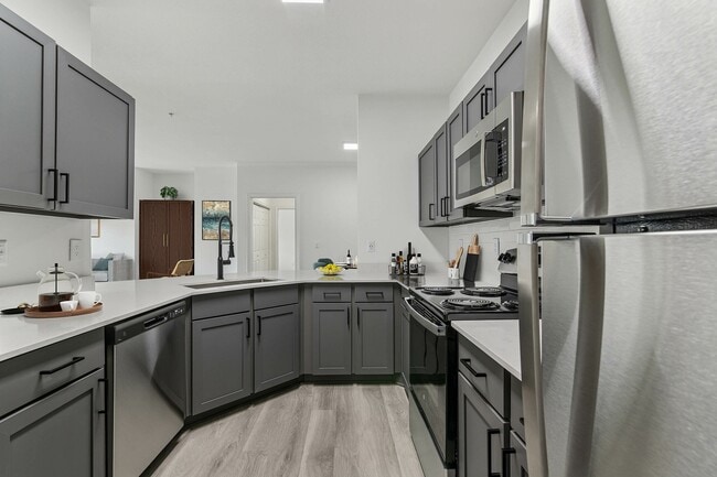 Avana North Point in Alpharetta, GA - Building Photo - Building Photo