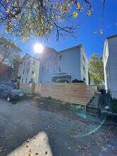 5 Freeland Terrace in Worcester, MA - Building Photo - Building Photo