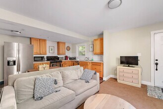 105 W Clifton Ave in Cincinnati, OH - Building Photo - Building Photo