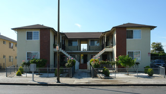 1326 Danube Way Apartments