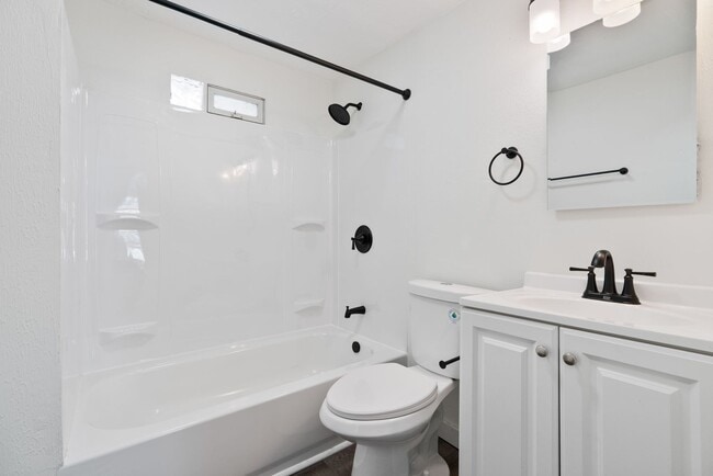 7700-7704 Stanton Ave in Pittsburgh, PA - Building Photo - Building Photo