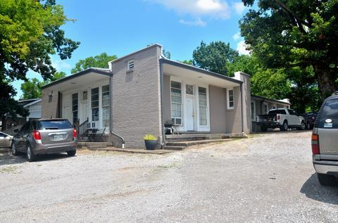 227 N 5th Ave in Lewisburg, TN - Building Photo