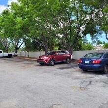 5100 SW 41st St in Hollywood, FL - Building Photo - Building Photo