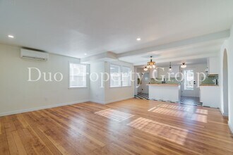 1358 8th St in Springfield, OR - Building Photo - Building Photo