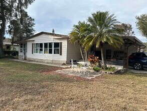 500 Robin Ln in Wildwood, FL - Building Photo - Building Photo