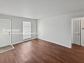 248 Foxglen Rd in Birmingham, AL - Building Photo - Building Photo