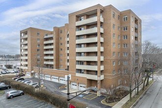 William Place in River Forest, IL - Building Photo - Building Photo