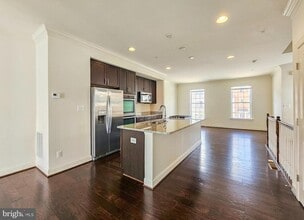 405 Bright Star Path in Pasadena, MD - Building Photo - Building Photo