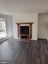 136 W Barre St-Unit -R in Baltimore, MD - Building Photo - Building Photo