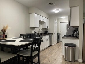 5004 Mashie Cove in Austin, TX - Building Photo - Building Photo