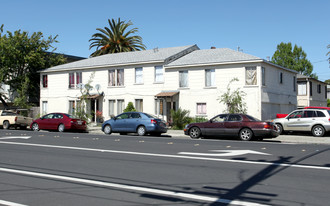 802-810 Arguello St in Redwood City, CA - Building Photo
