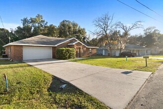 513 Bahia Circle Run in Ocala, FL - Building Photo - Building Photo