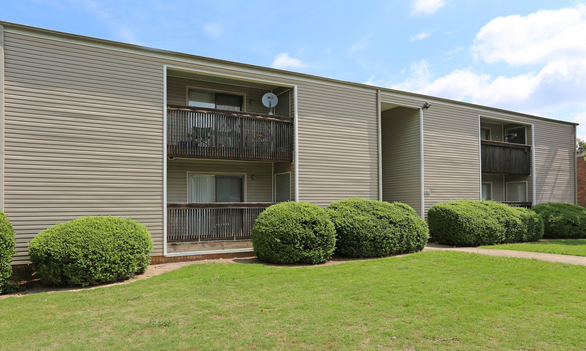 The Glenwood at Pinson in Birmingham, AL - Foto de edificio