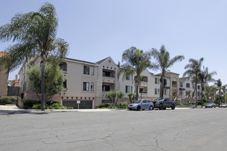 Plaza Arizona in San Diego, CA - Building Photo - Building Photo