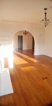 351 N Genesee Ave, Unit 353.5 in Los Angeles, CA - Foto de edificio - Building Photo